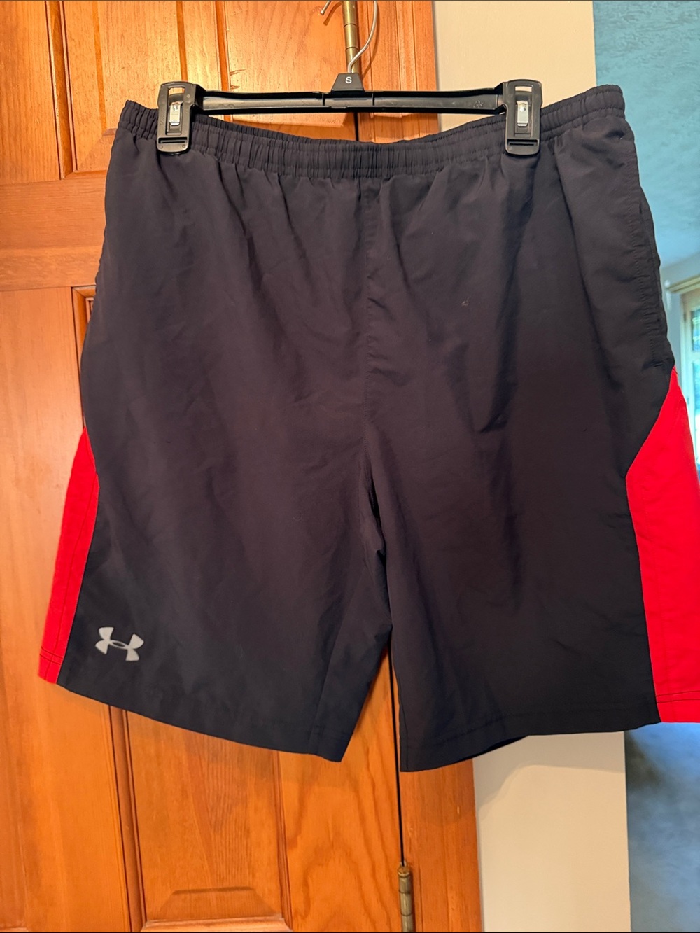 Under Armour Men’s Black Athletic Shorts with Red Side Panels